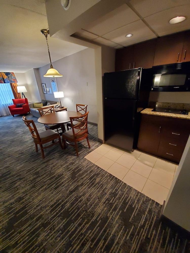 Country Inn & Suites By Radisson, Fredericksburg South I-95 , Va ภายนอก รูปภาพ